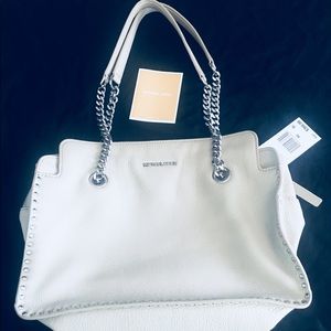 New and trendy bag MK